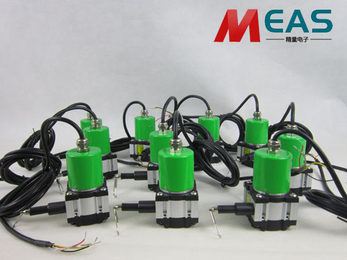 ����λ�ƾ��a���m�϶̾��x�߷ֱ��ʵĈ�(ch��ng)��